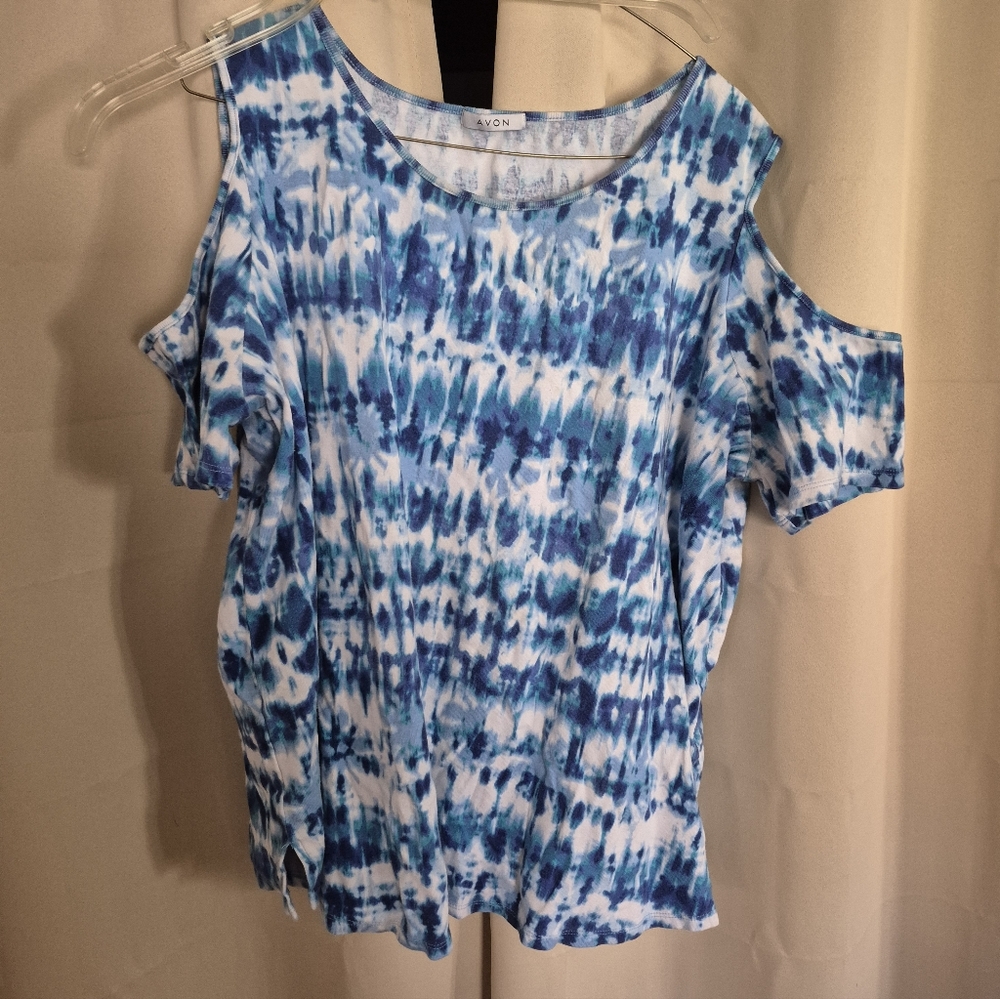 Avon Women's Short Sleeve Blue Patterned Top